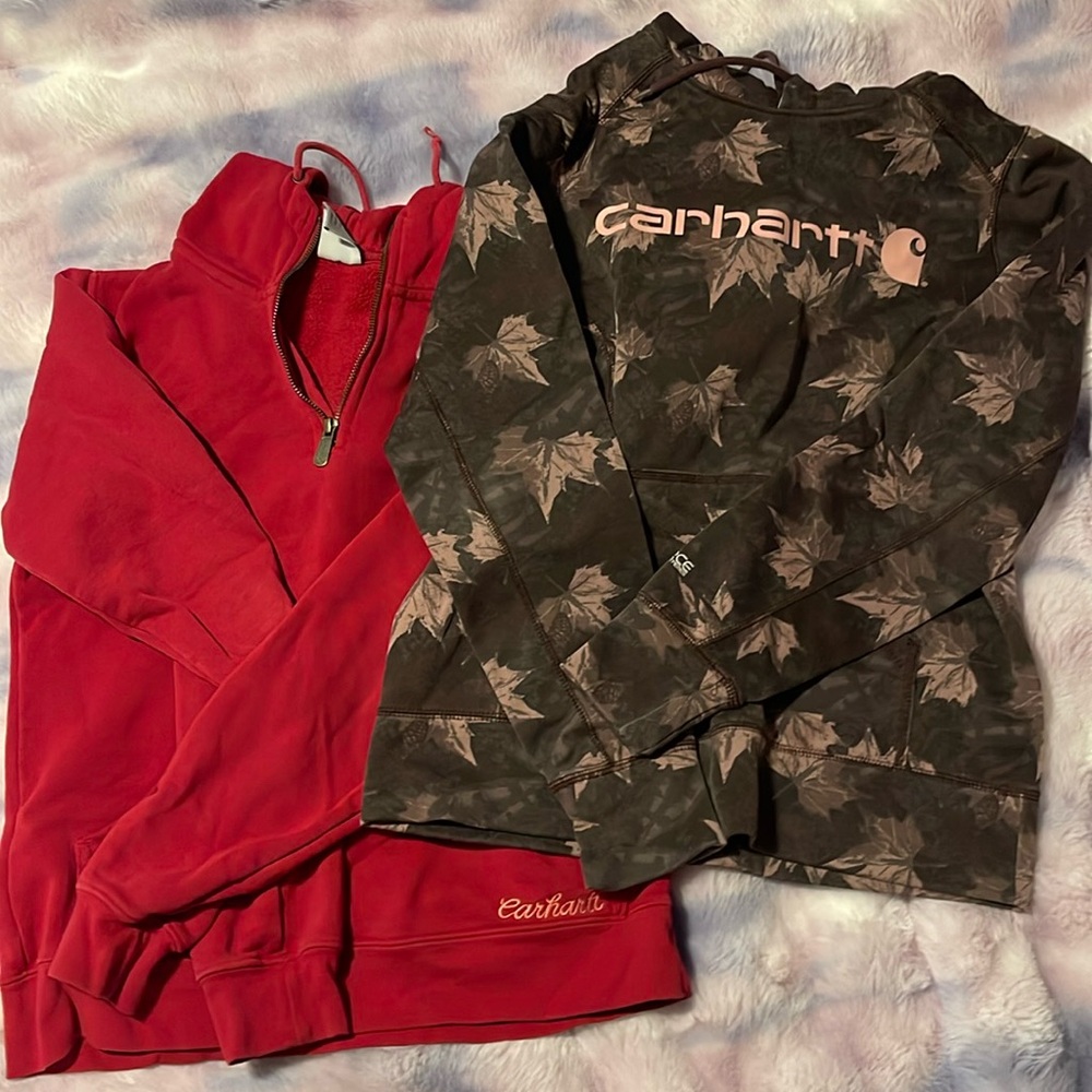 Bundle of 2 Women Carhartt Sweatshirts!  Good condition!
